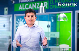 Erick Tapia, egresado de Computación e Informática en Cibertec, compartiendo su experiencia.